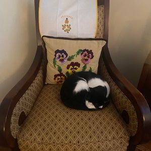 Meet your Posher, Leila